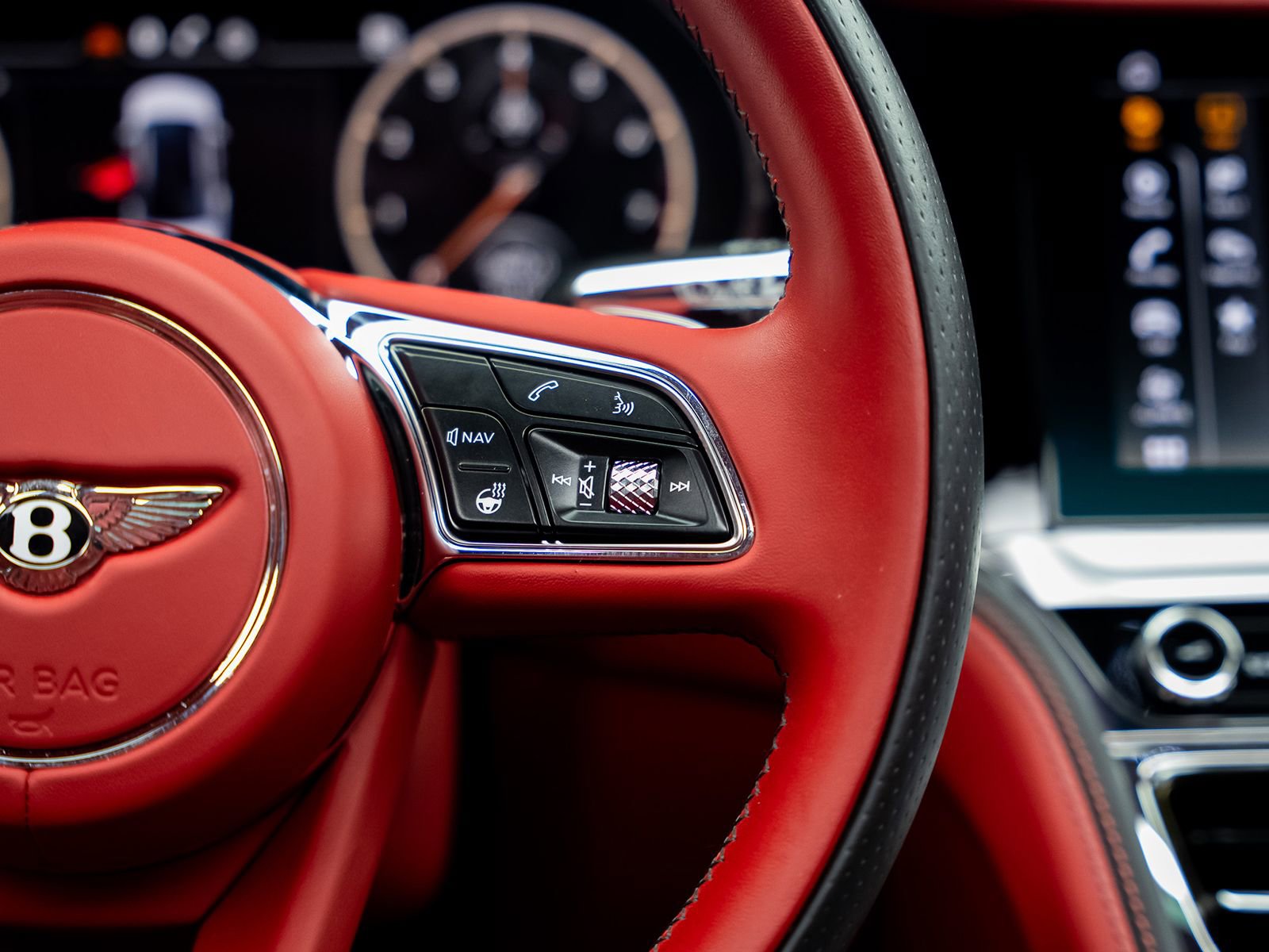 Used 2022 Bentley Flying Spur V8 image 45