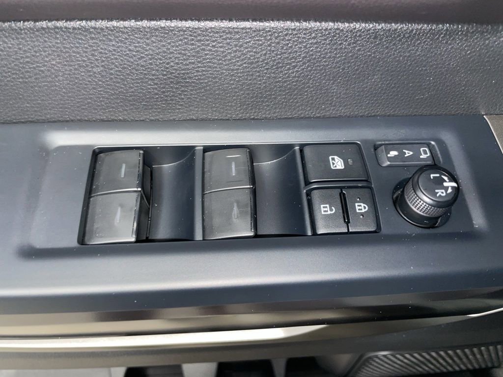 Used 2025 Toyota Sequoia SR5 AWD/4WD image 22