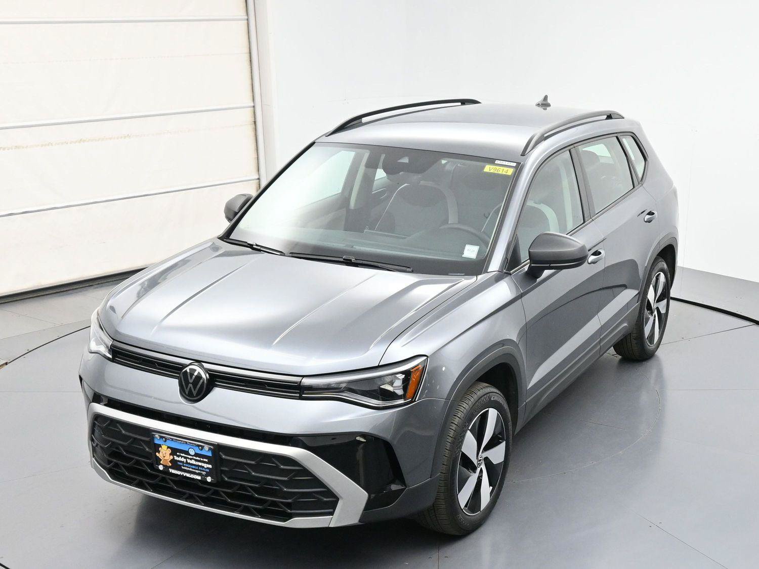 Certified 2025 Volkswagen Taos S AWD/4WD image 36