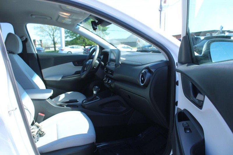 Used 2023 Hyundai Kona SEL AWD/4WD image 11