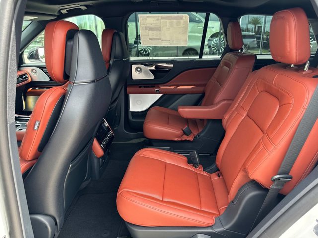New 2025 Lincoln Aviator Reserve w/ Equipment Group 201A image 16