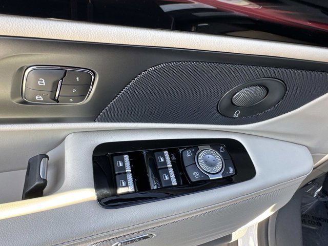 New 2025 Lincoln Nautilus Reserve w/ Jet Appearance Package image 10