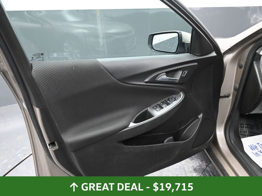 Used 2025 Chevrolet Malibu LT image 29