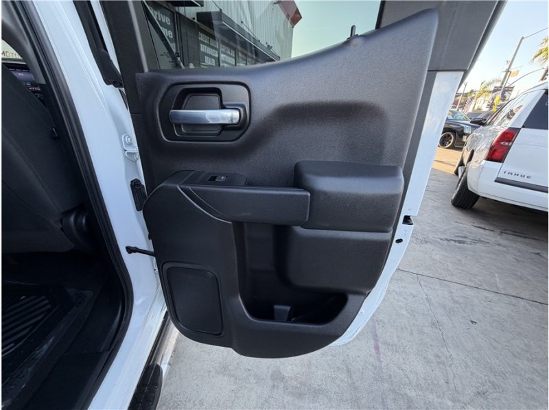 Used 2019 Chevrolet Silverado 1500 LT w/ All-Star Edition AWD/4WD image 22