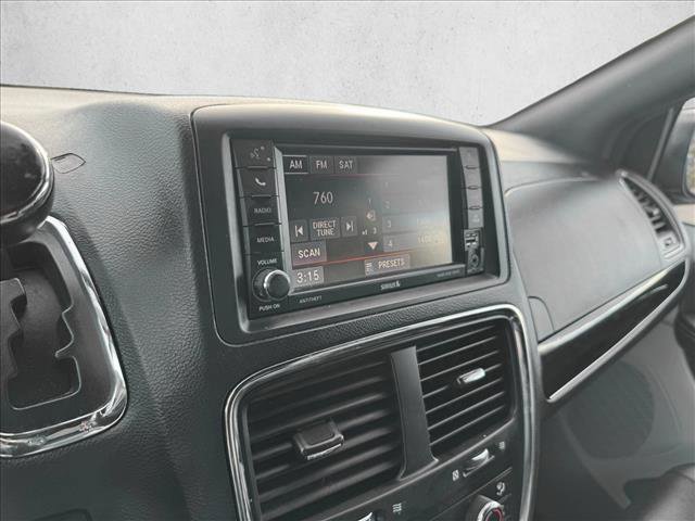 Used 2019 Dodge Grand Caravan SXT image 14
