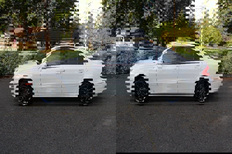 Used 2007 Mercedes-Benz E 350 Sedan image 13