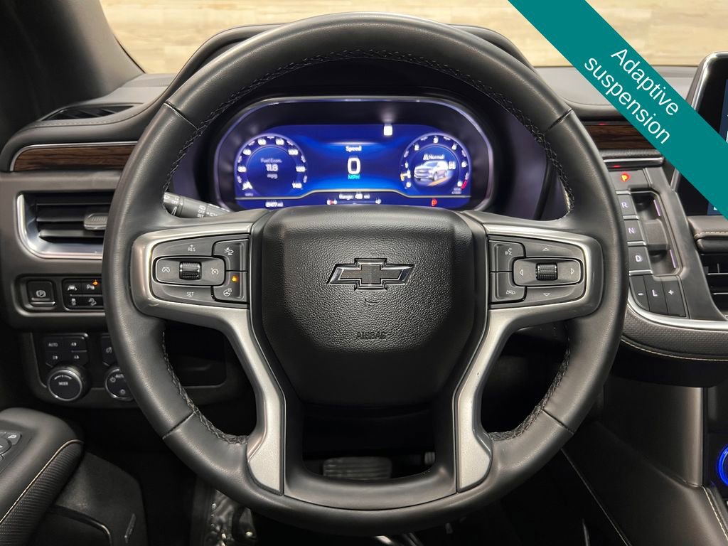 Used 2023 Chevrolet Suburban Premier AWD/4WD image 7