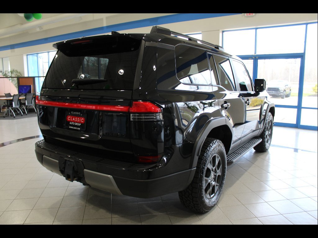 Used 2024 Lexus GX 550 image 5