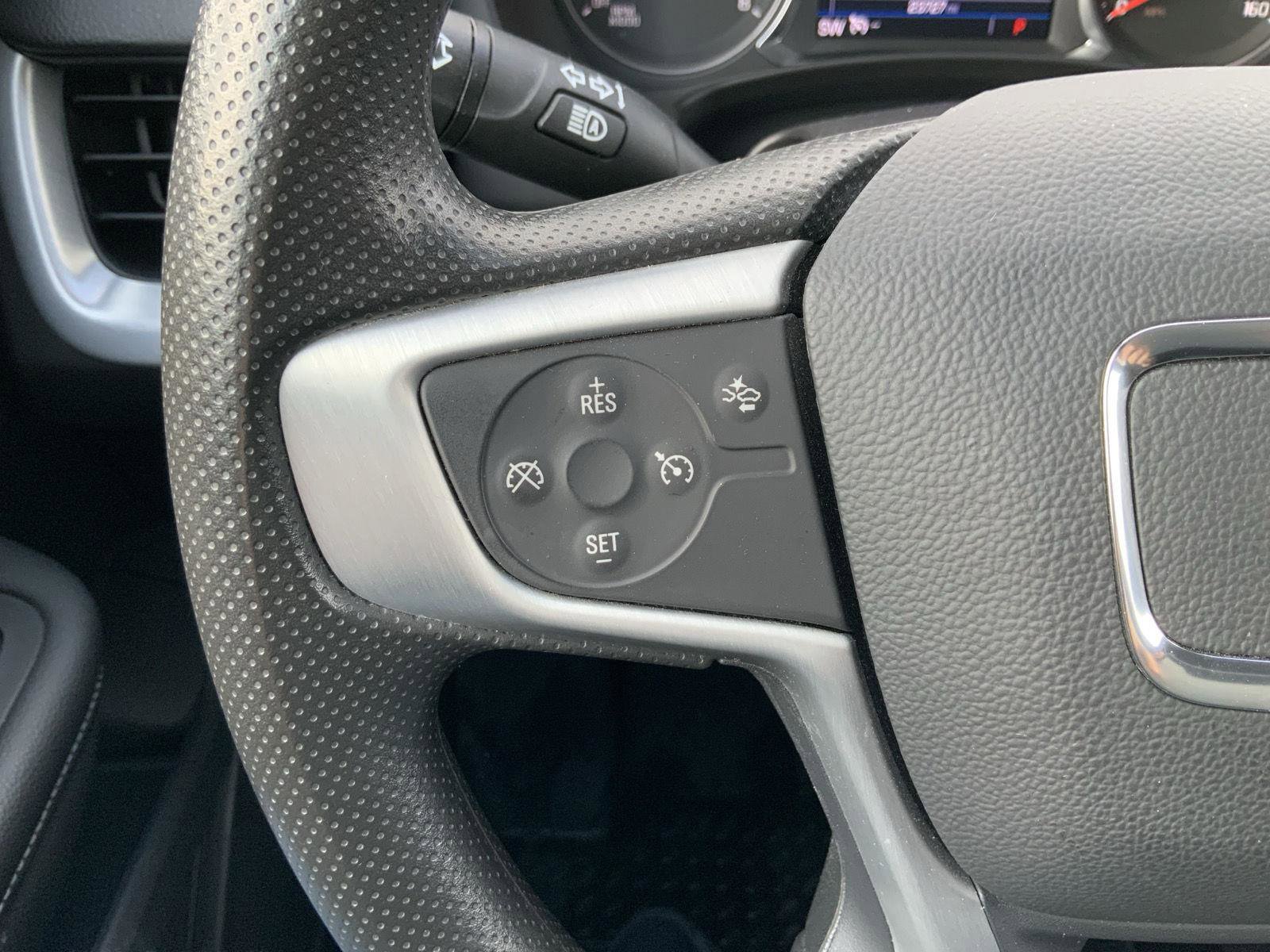 Used 2022 GMC Terrain SLE w/ Elevation Edition image 27