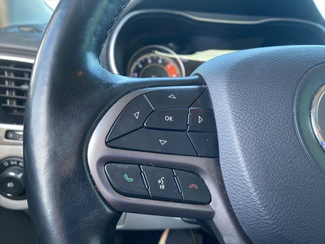 Certified 2020 Jeep Cherokee Limited image 8