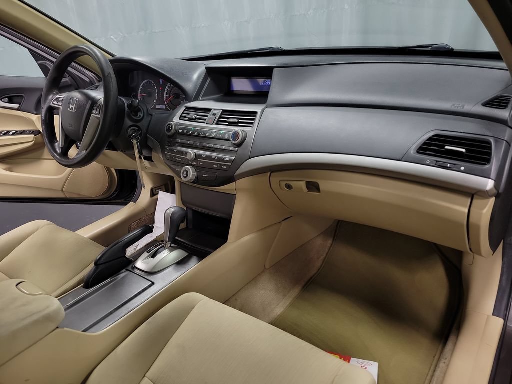 Used 2011 Honda Accord LX image 27