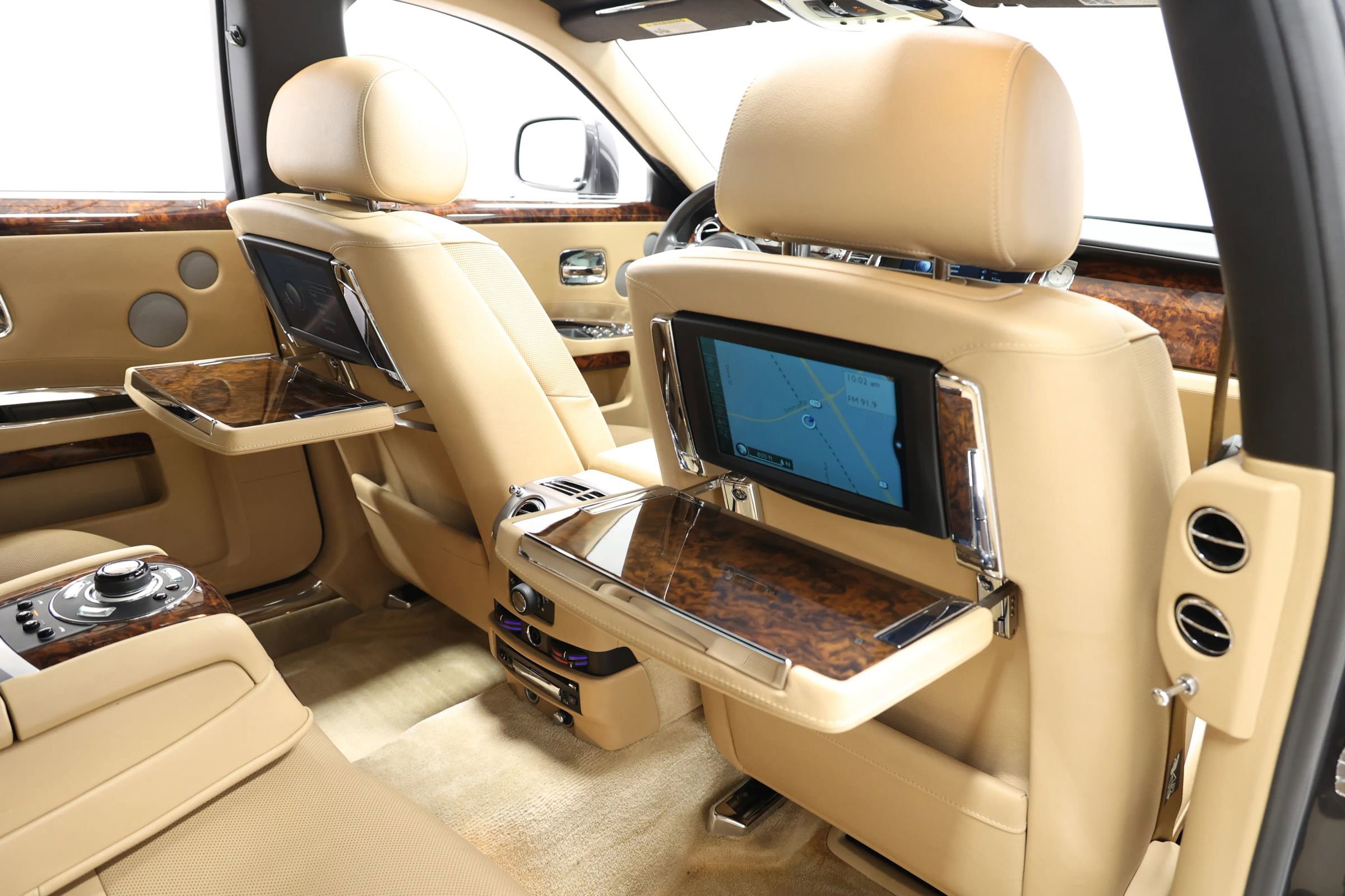 Used 2011 Rolls-Royce Ghost image 91