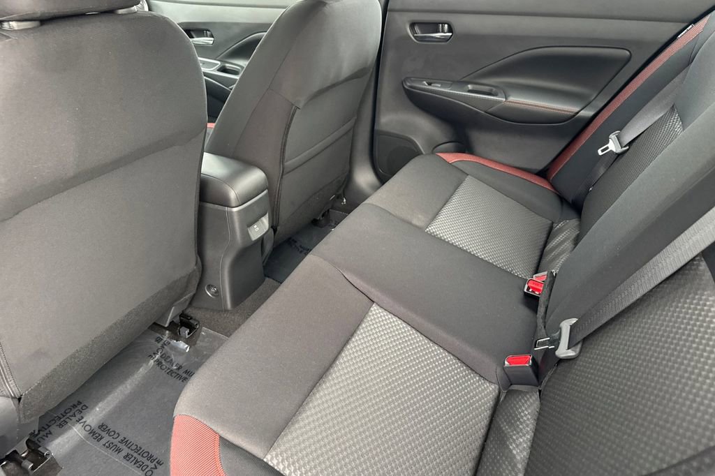 New 2025 Nissan Versa SR w/ Trunk Package image 9