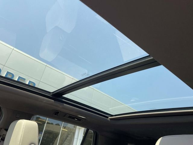 Certified 2025 Chevrolet Tahoe Z71 w/ Comfort Package image 21