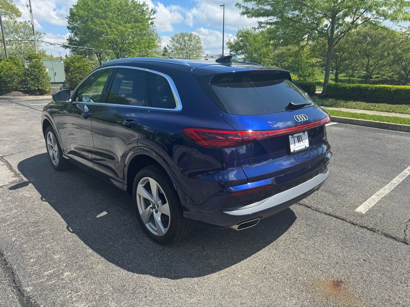 Used 2025 Audi Q5 Premium Plus w/ Premium Plus AWD/4WD image 7