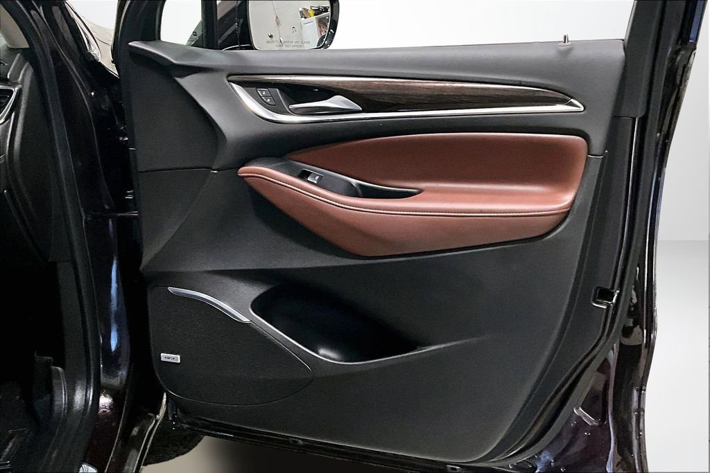 Used 2021 Buick Enclave Avenir w/ Avenir Technology Package image 27