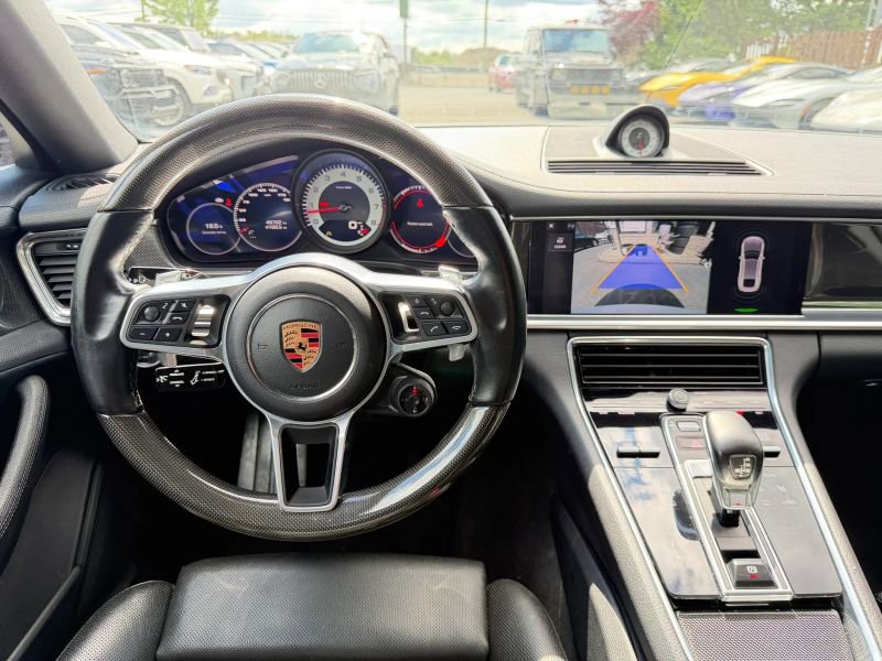 Used 2018 Porsche Panamera 4 w/ Premium Package AWD/4WD image 20