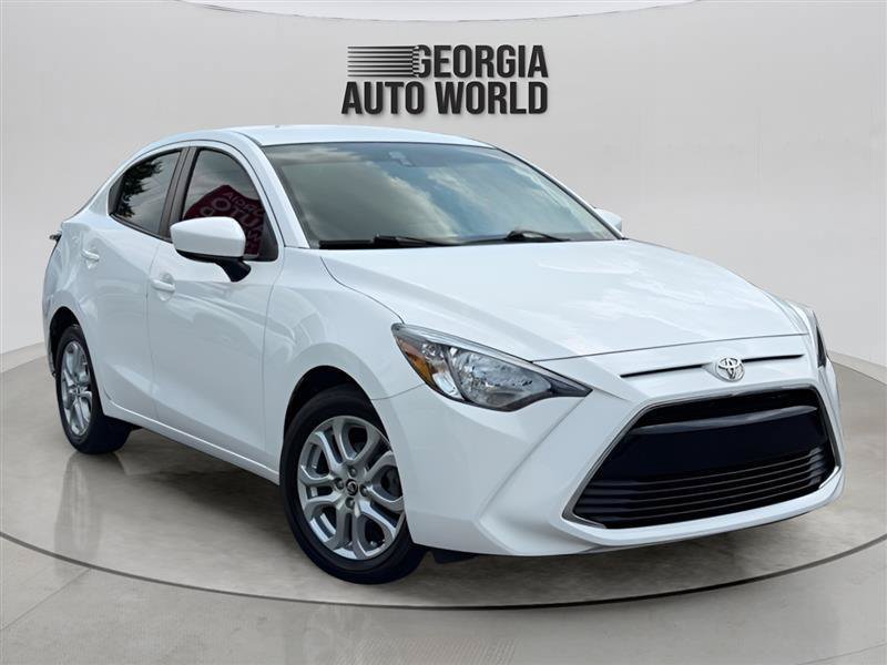 Used 2017 Toyota Yaris iA FWD image 2