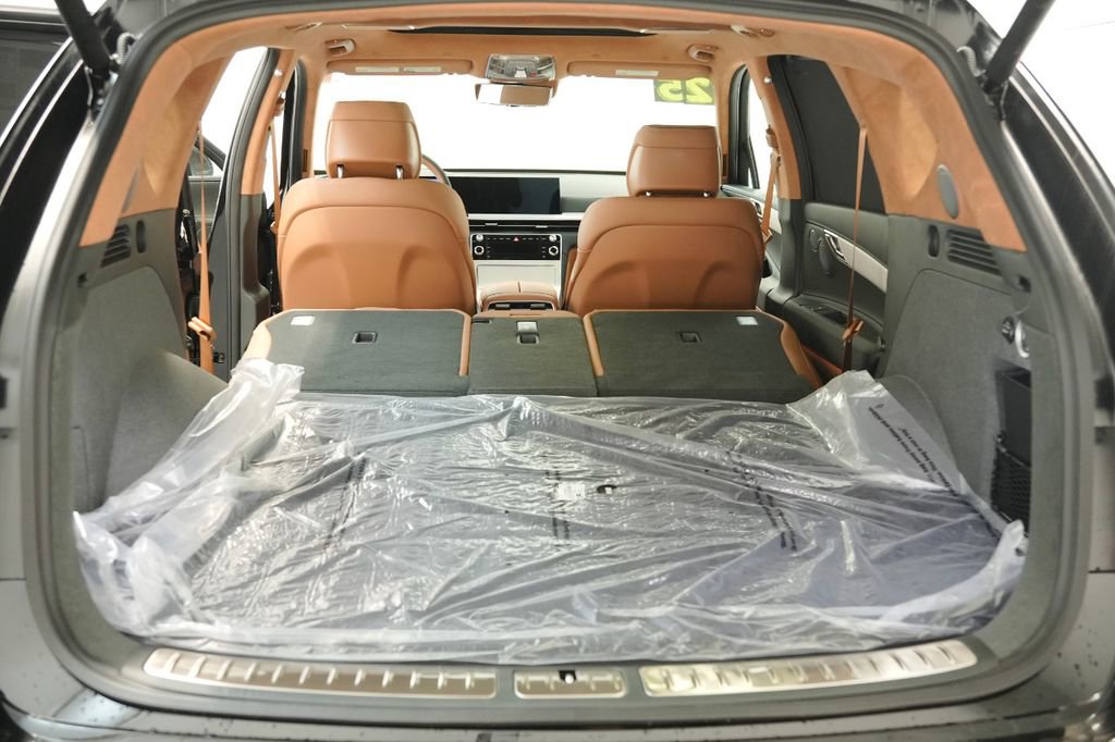 New 2025 Genesis GV80 3.5T Prestige image 35