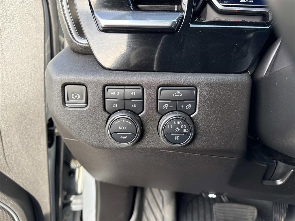 Used 2024 Chevrolet Silverado 1500 RST w/ Z71 Off-Road Package image 12