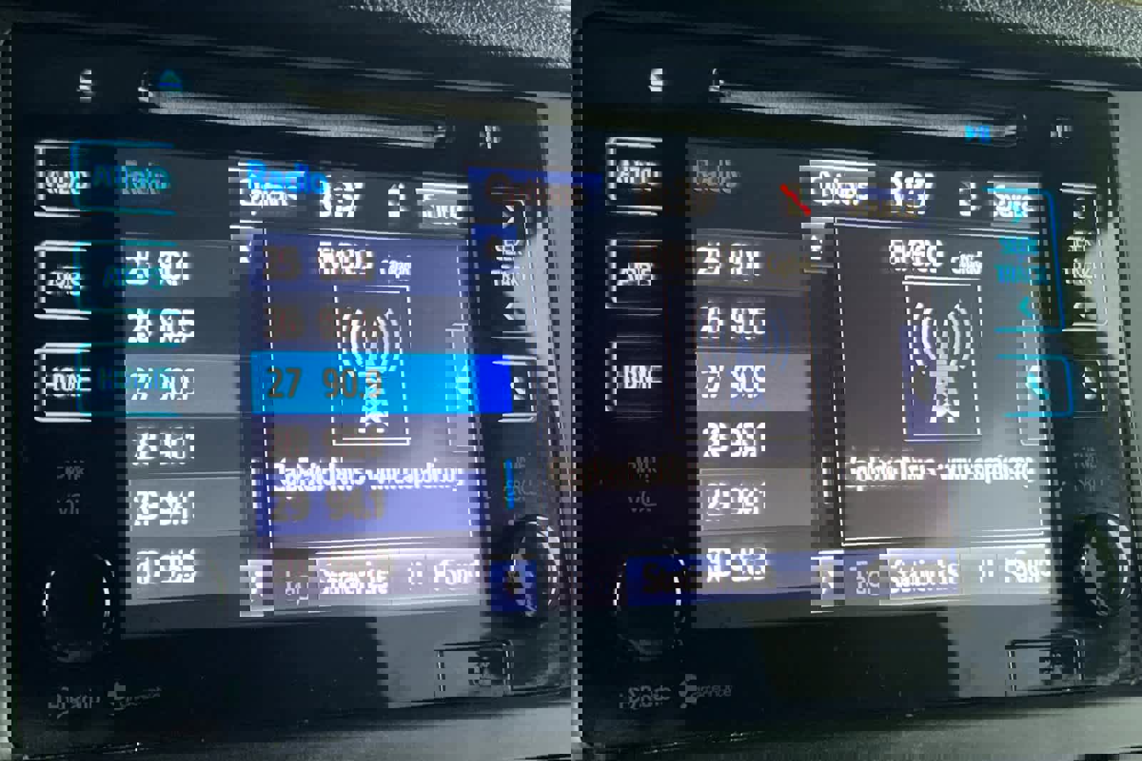 Used 2015 Toyota Sienna XLE w/ XLE Navigation Package image 22