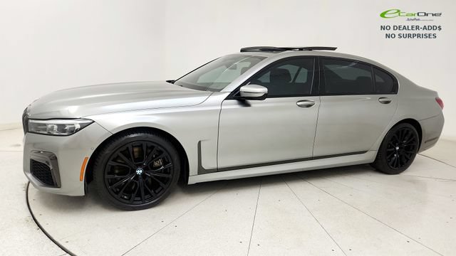 Used 2022 BMW 750i xDrive w/ M Sport Package AWD/4WD image 17