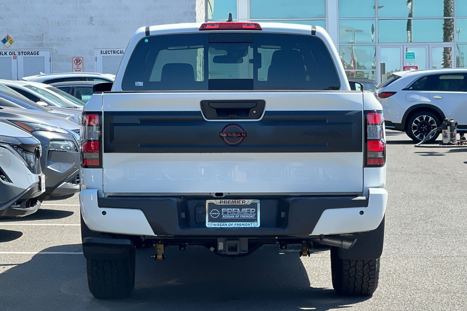New 2027 Nissan Frontier PRO-4X w/ Tow Package AWD/4WD image 5