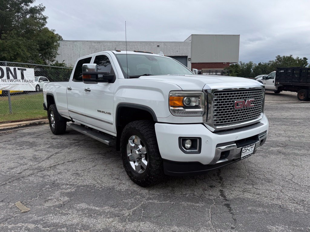 Used 2016 GMC Sierra 3500 Denali w/ Duramax Plus Package AWD/4WD image 4