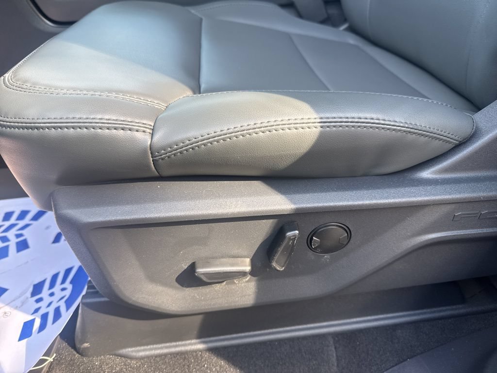 New 2026 Ford Expedition Active AWD/4WD image 9