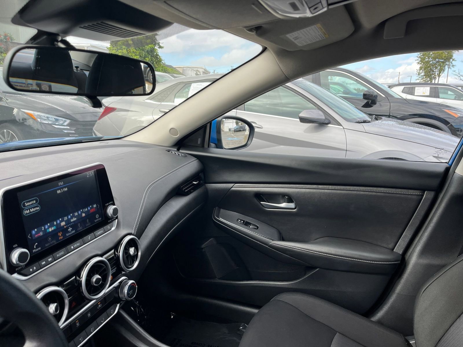 Used 2025 Nissan Sentra SV FWD image 35
