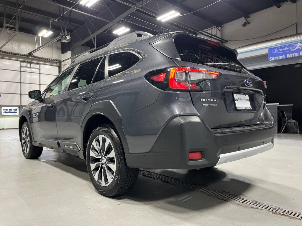 Used 2024 Subaru Outback Limited AWD/4WD image 7