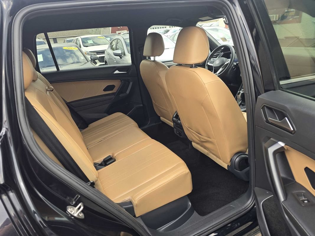 Used 2023 Volkswagen Tiguan SE AWD/4WD image 26
