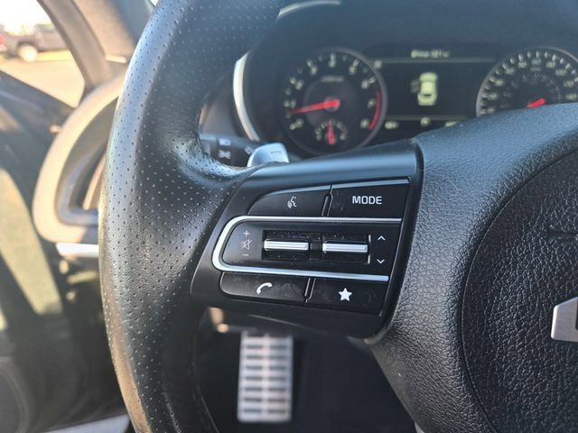 Used 2023 Kia Stinger GT2 image 21