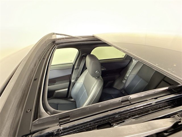New 2026 Land Rover Range Rover Velar Dynamic SE image 14