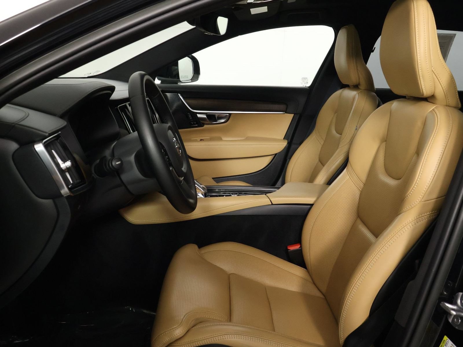 Certified 2023 Volvo V90 B6 Cross Country Ultimate w/ Climate Package AWD/4WD image 31