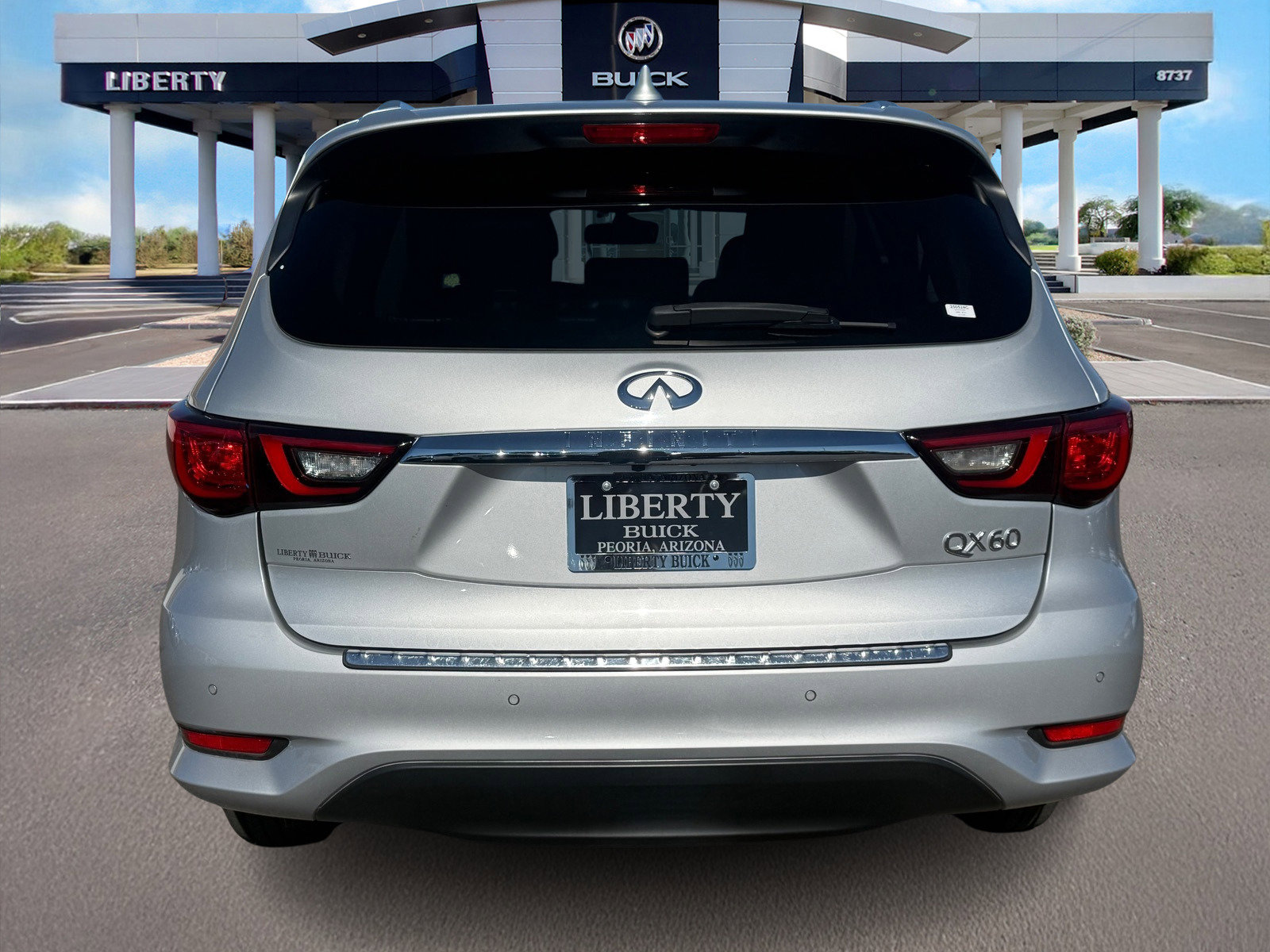Used 2019 INFINITI QX60 Luxe w/ Essential Package image 5