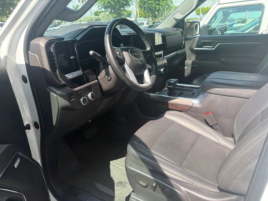 Used 2023 GMC Sierra 1500 SLT w/ SLT Premium Package AWD/4WD image 7