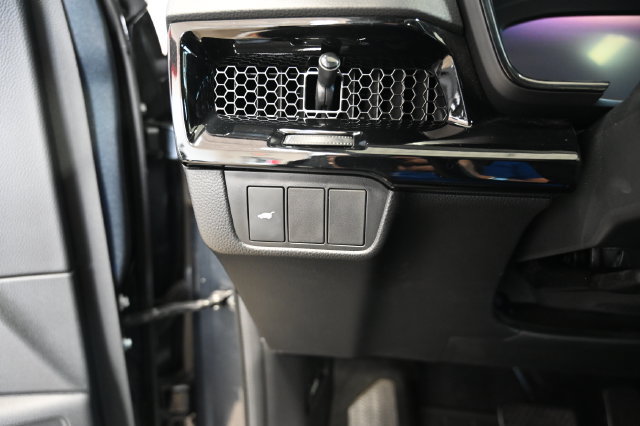 Used 2026 Honda CR-V Sport Touring image 27