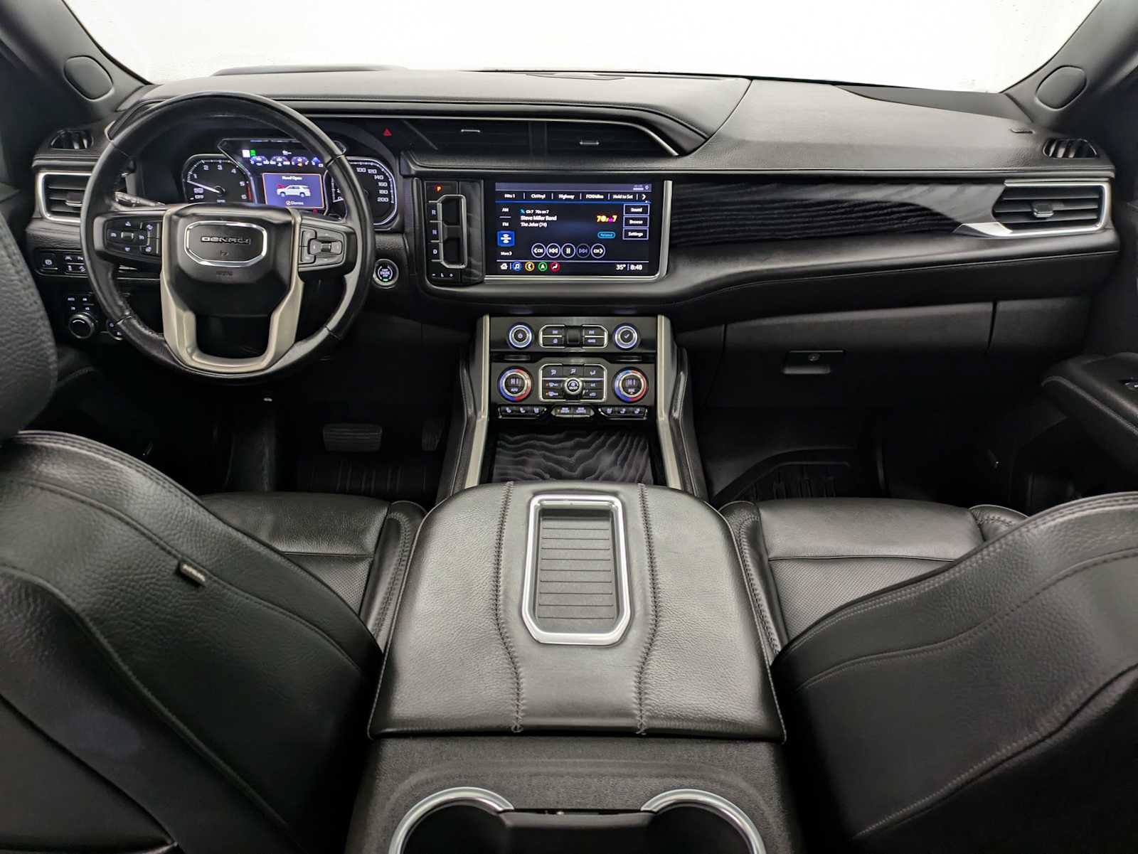 Used 2021 GMC Yukon XL Denali w/ Denali Premium Package image 19