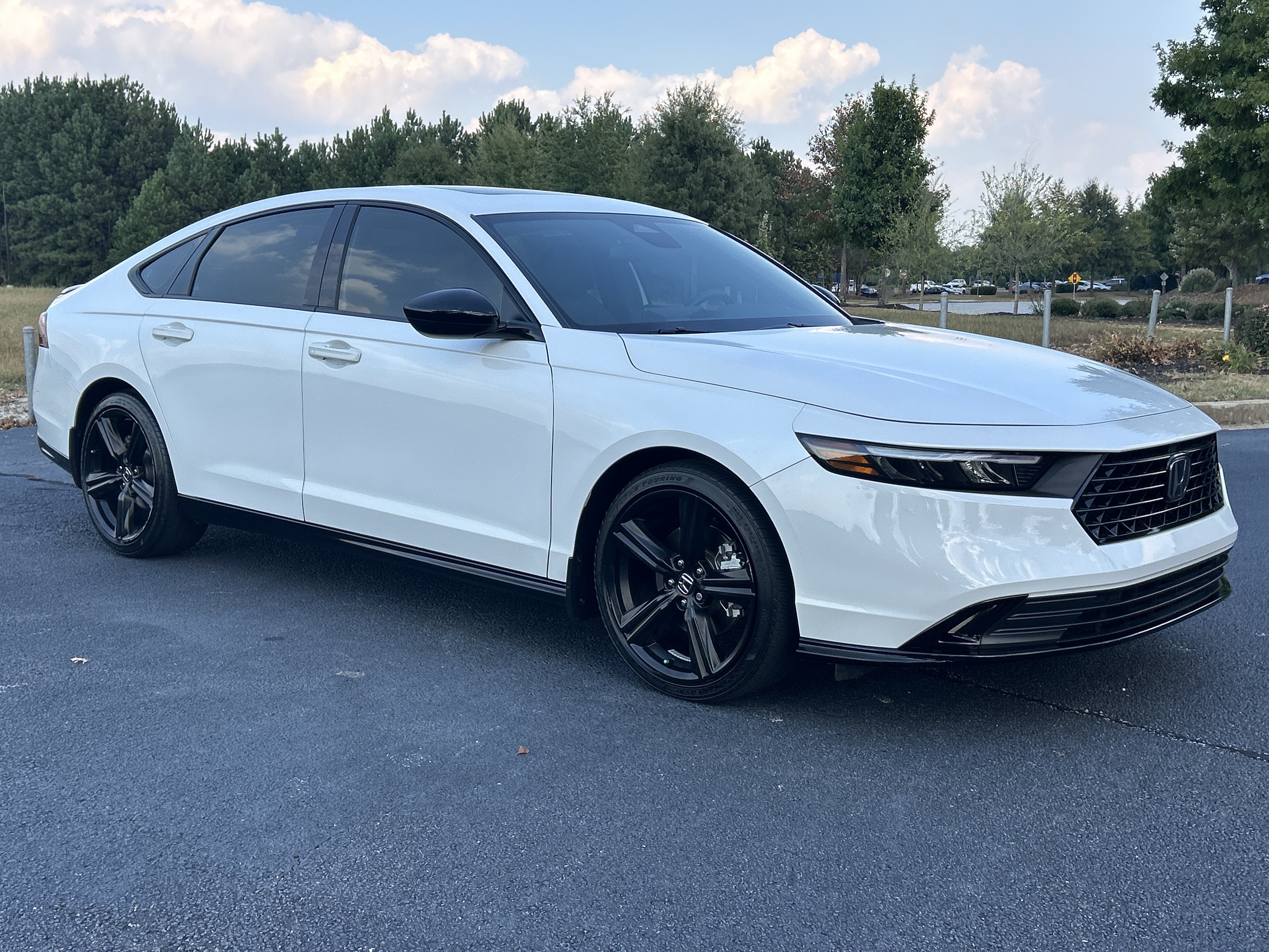 Used 2023 Honda Accord Sport image 2