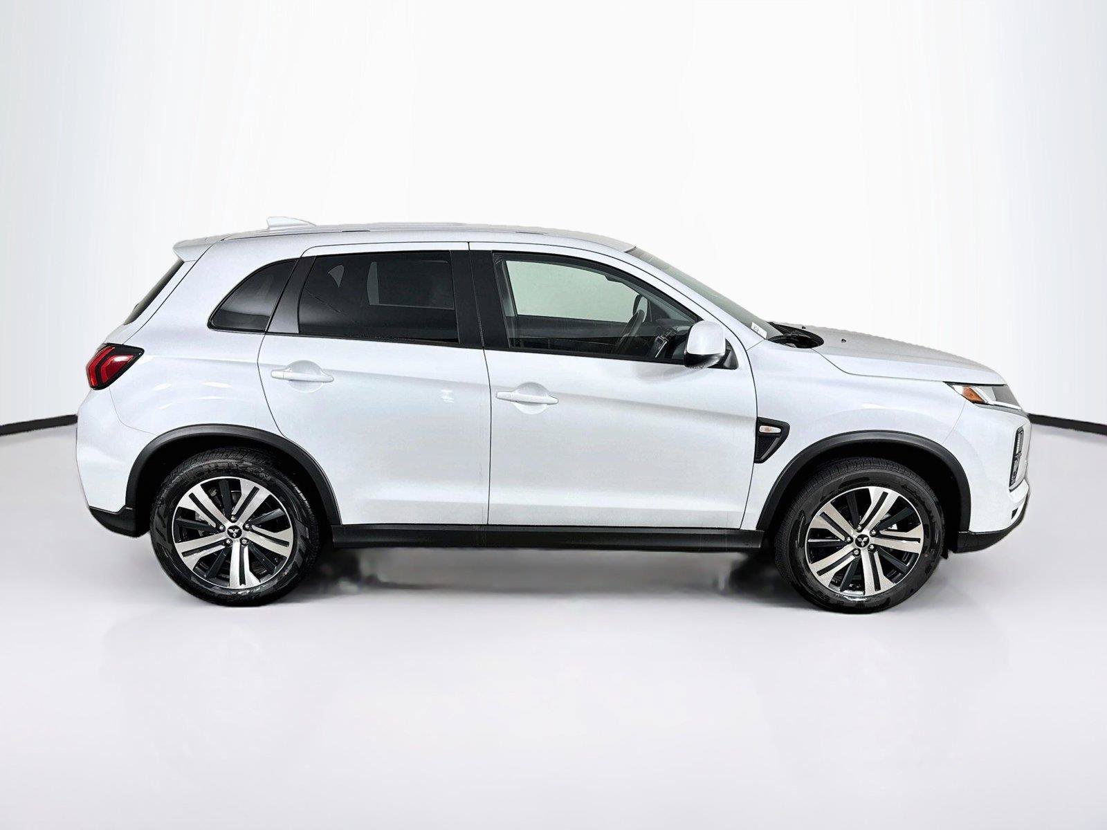 New 2027 Mitsubishi Outlander Sport ES AWD/4WD image 6