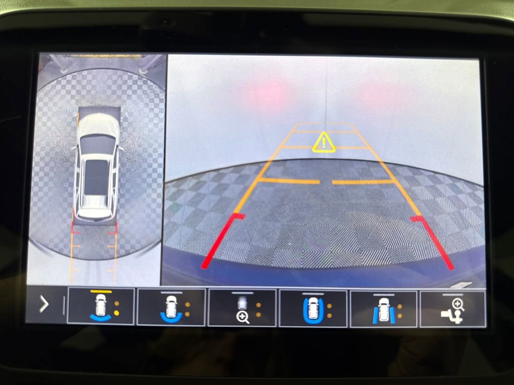 Used 2019 Chevrolet Equinox Premier image 16