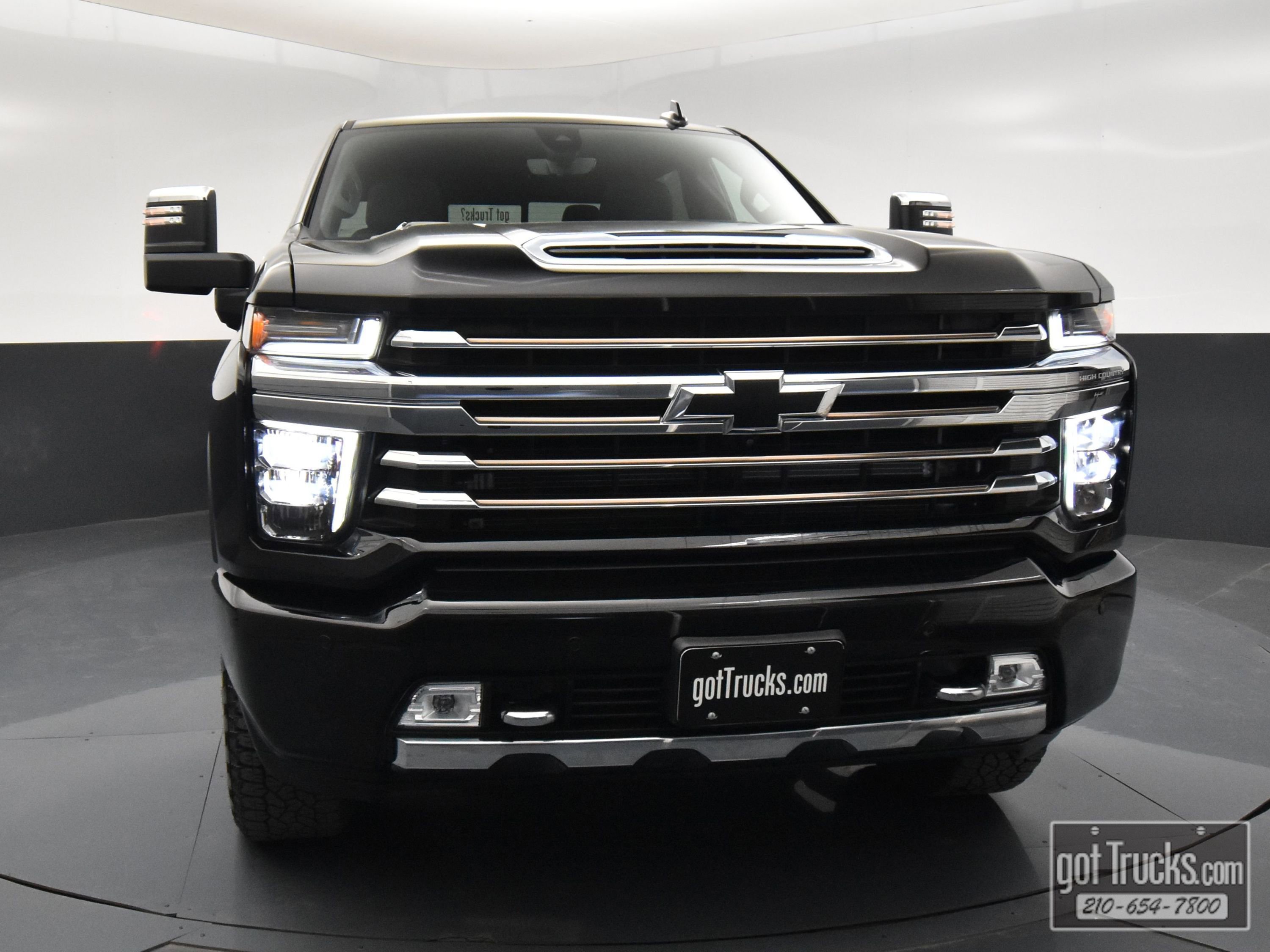 Used 2020 Chevrolet Silverado 2500 High Country w/ Z71 Off-Road Package image 46