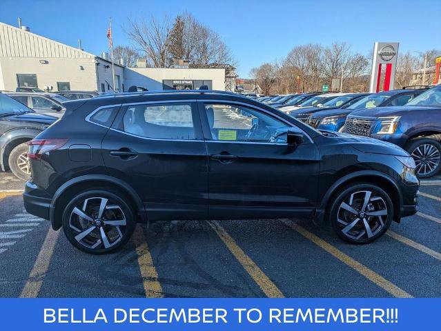 Certified 2021 Nissan Rogue Sport SL image 3