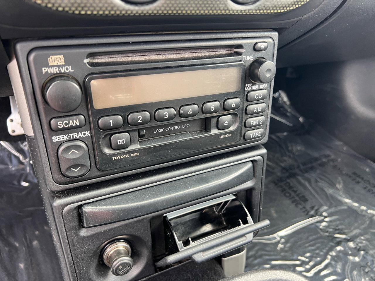 Used 2002 Toyota MR2 image 48