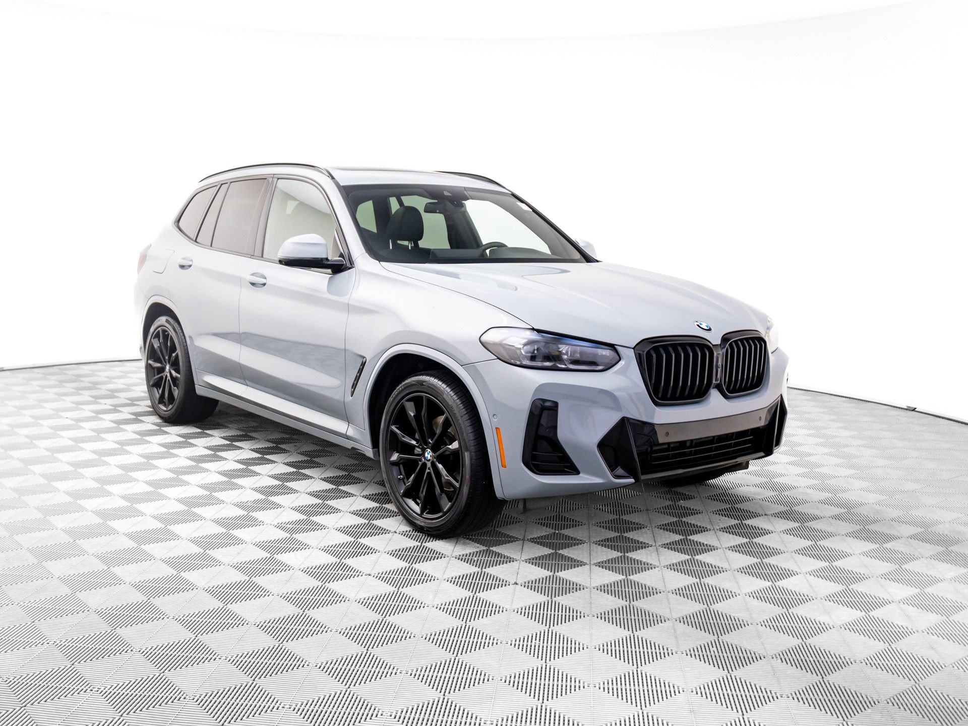 Certified 2023 BMW X3 xDrive30i w/ M Sport Package image 7