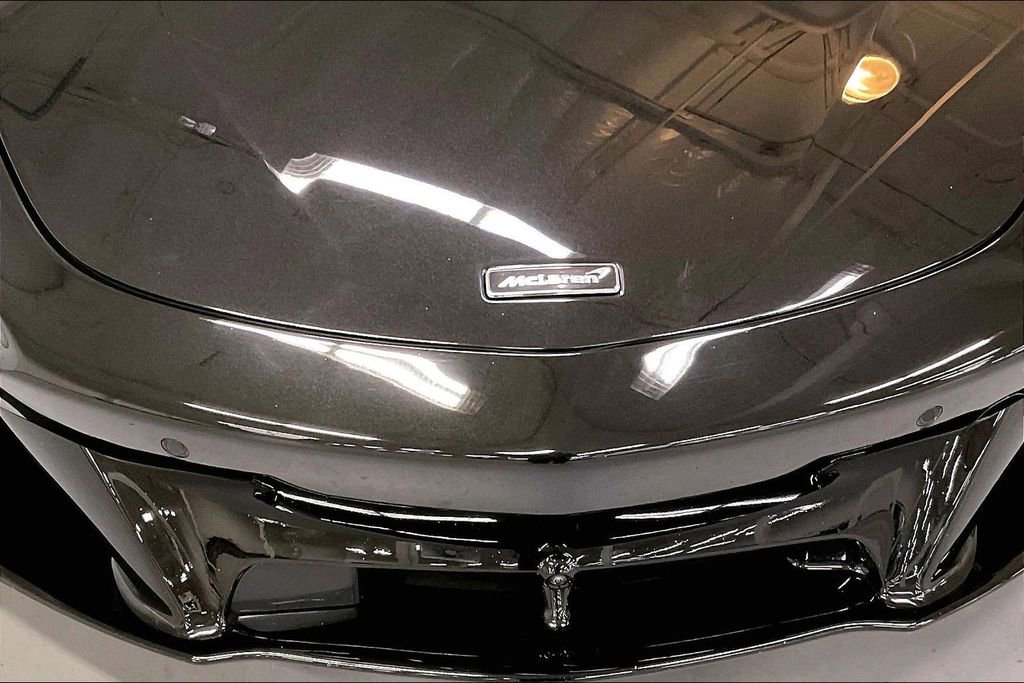 Used 2023 McLaren Artura image 31