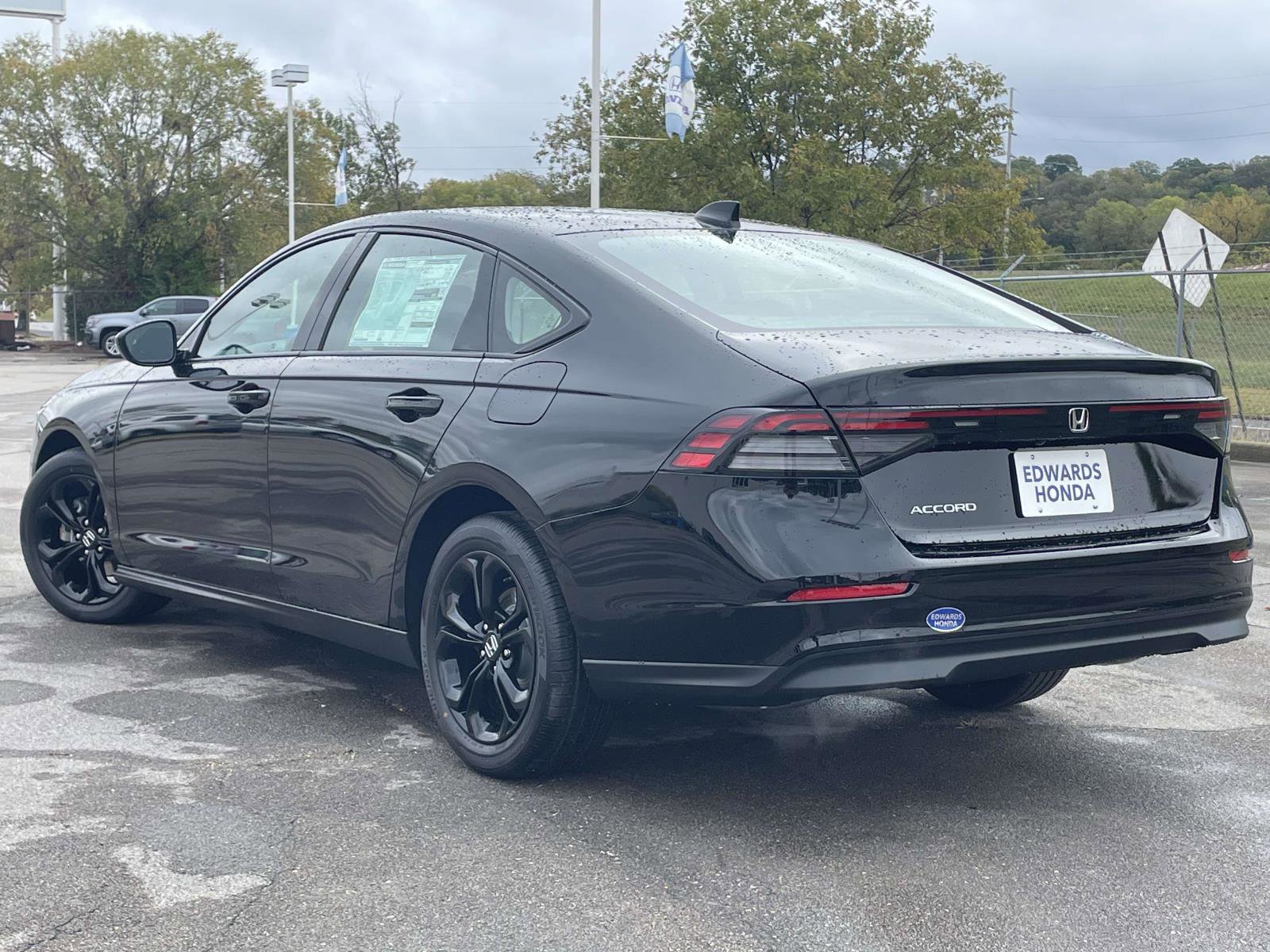 New 2025 Honda Accord SE image 16