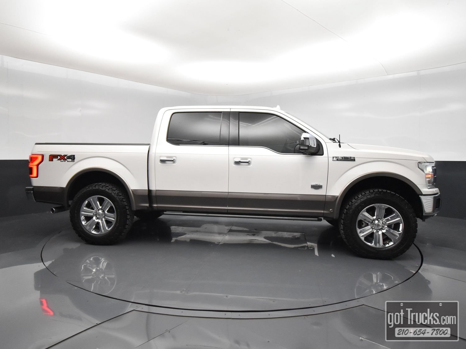 Used 2018 Ford F150 King Ranch w/ Equipment Group 601A Luxury AWD/4WD image 53