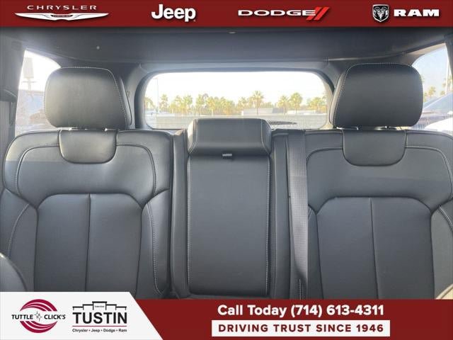 New 2027 Jeep Grand Cherokee Limited w/ Limited Altitude Package RWD image 39